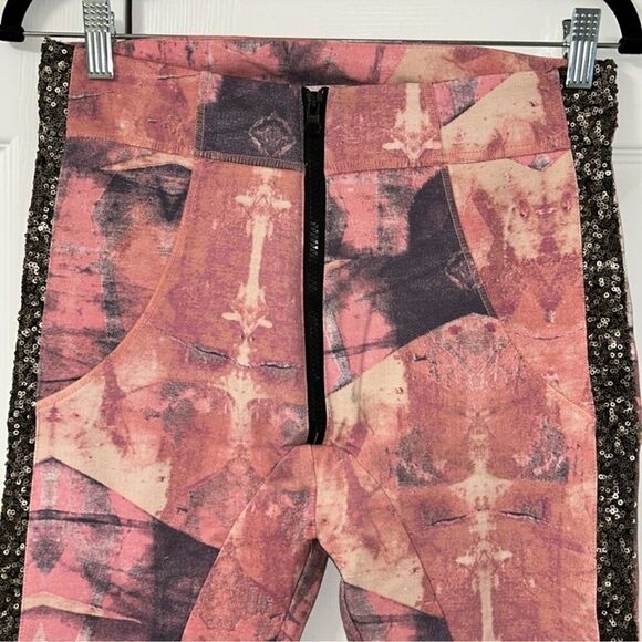 Revolve One Teaspoon Printed Skinny Stretchy Jegging
Pant(Size Small) - Picture 5 of 10